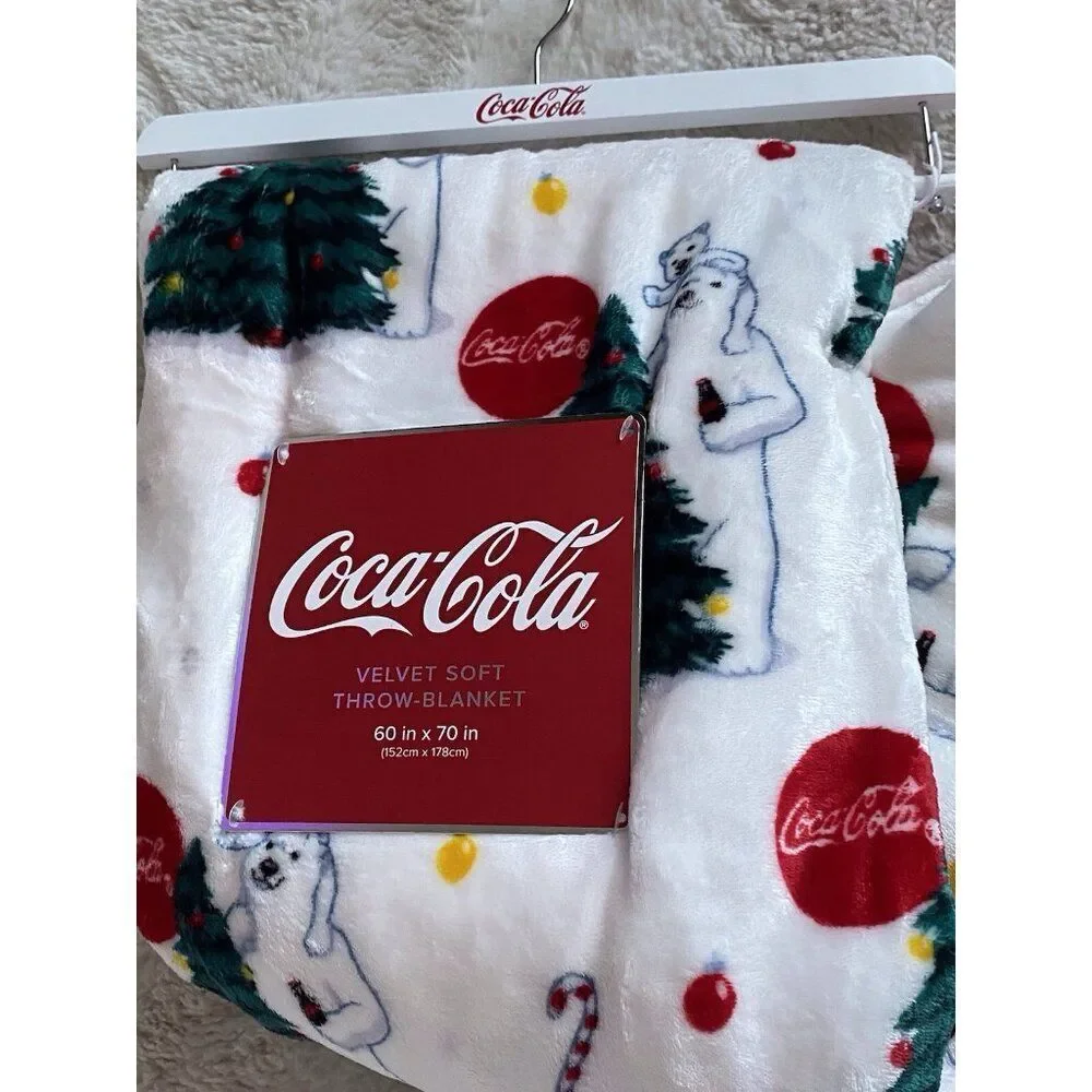 Coca Cola Velvet Soft Throw Blanket 60 X 70”‎ Bears W/Bottle Christmas Tree NEW